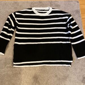 Source Unknown Monochrome Striped Sweater